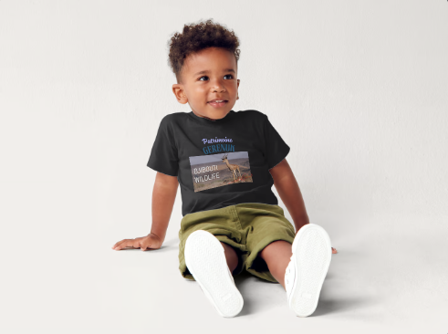 A vendre T-shirt pour enfants , avec flocage de la Gazelle du Patrimoine de Djibouti